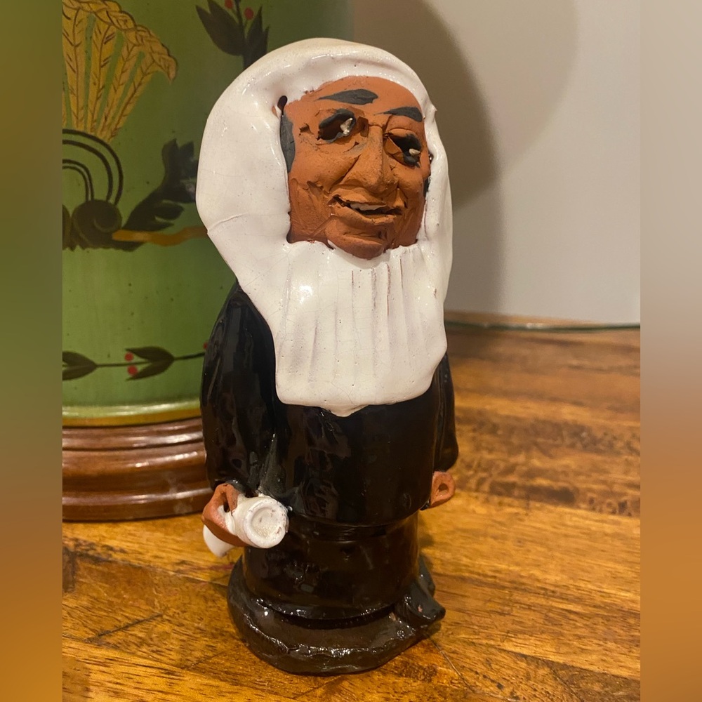 1960’s Chelsea Pottery Judge figurine Supreme Court Barrister
Lawyer gift